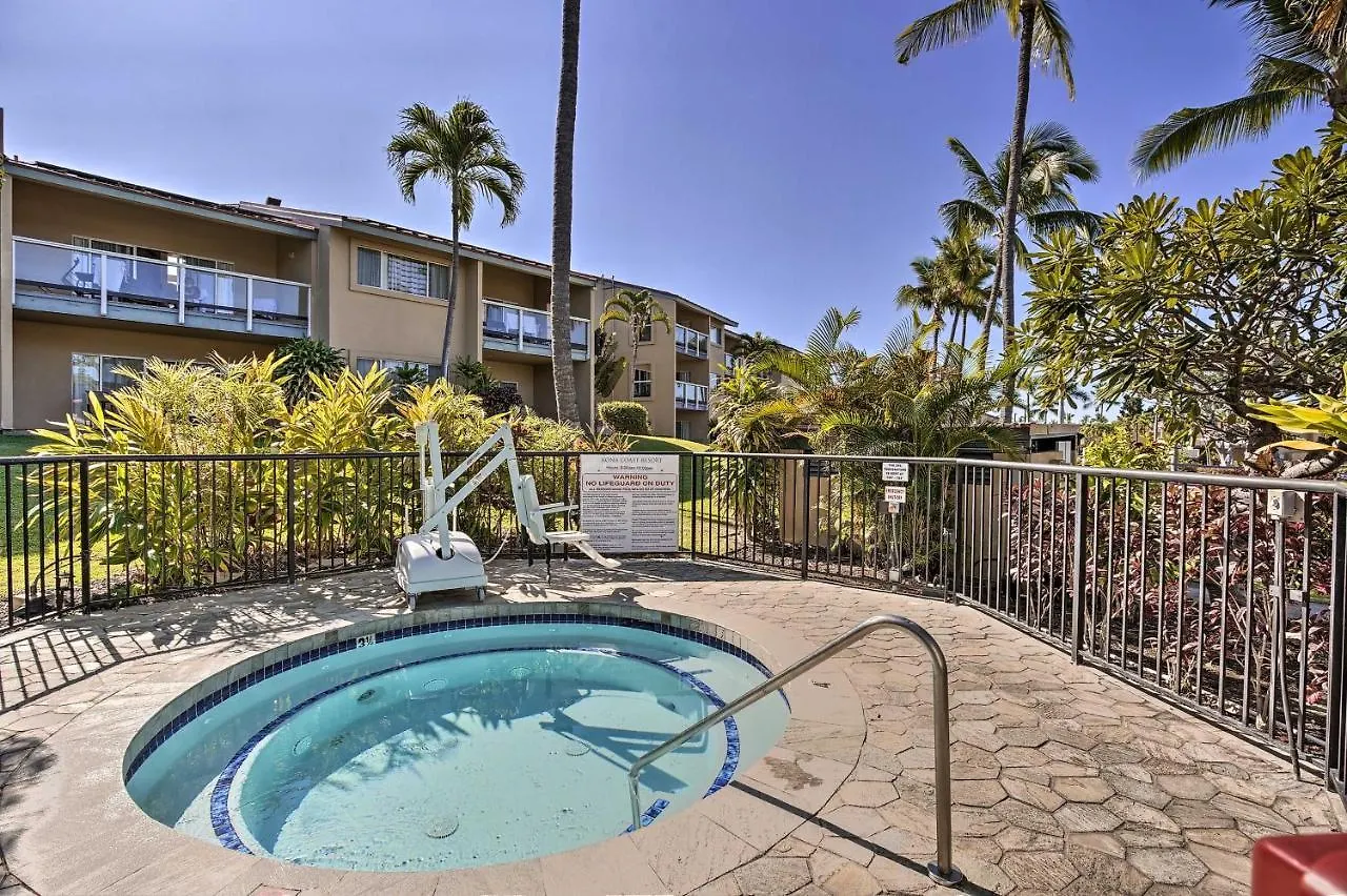 Kailua-Kona Condo With Resort Amenities Access!